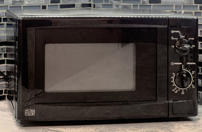 microwave in an airbnb in central london